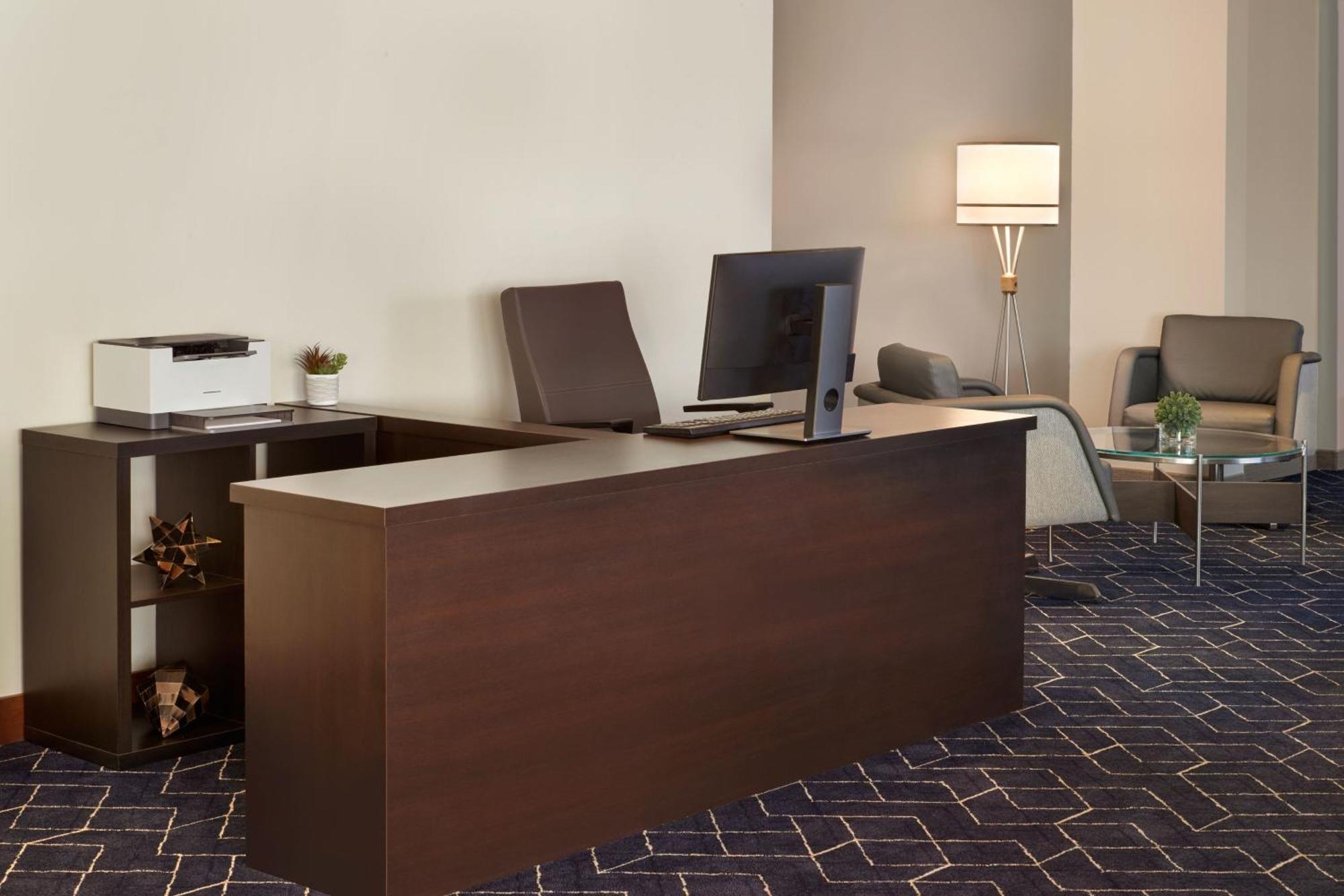 Готель Courtyard By Marriott Ottawa Downtown Екстер'єр фото