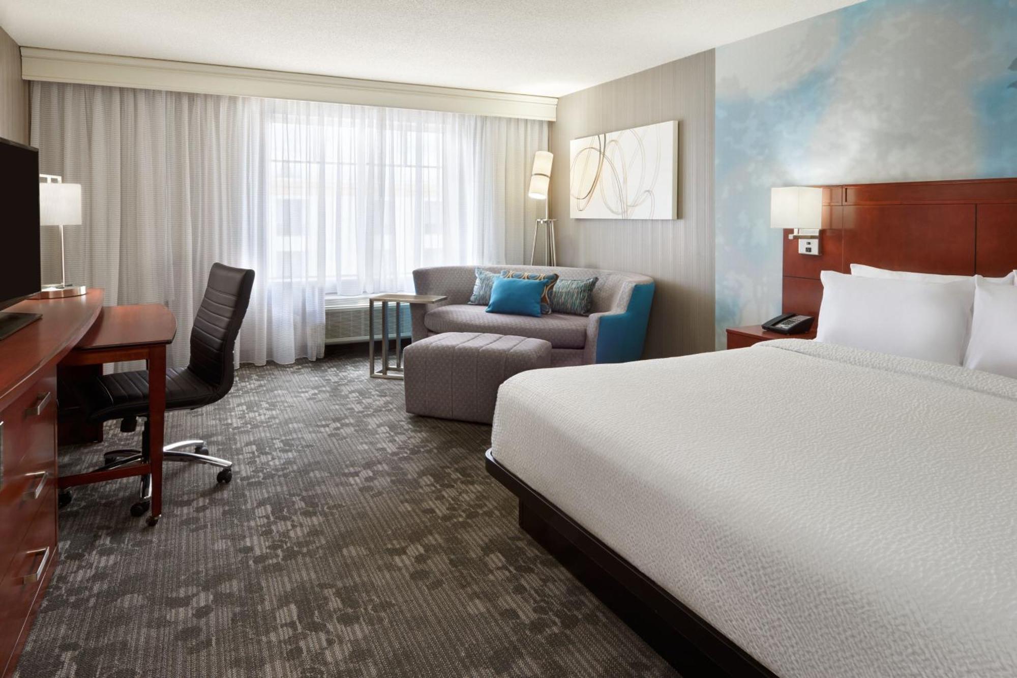 Готель Courtyard By Marriott Ottawa Downtown Екстер'єр фото