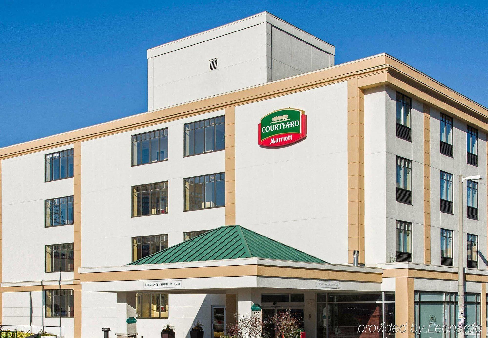 Готель Courtyard By Marriott Ottawa Downtown Екстер'єр фото
